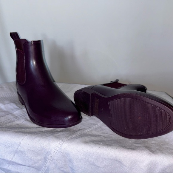 Ralph Lauren Deep Purple Ankle Rainboot - Picture 2 of 5